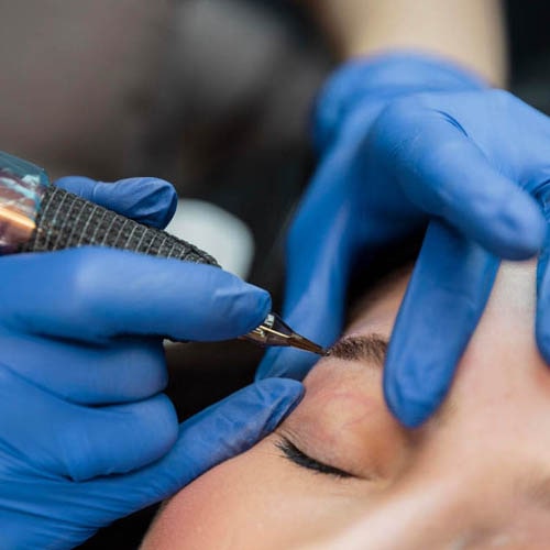 Permanent Make-up, Waxing, Microblading, Augenbrauen, Wipmern, Lidstrich, Lippen, Haare, Narben, Gesicht, dauerhaften kosmetischen T&auml;towierungen